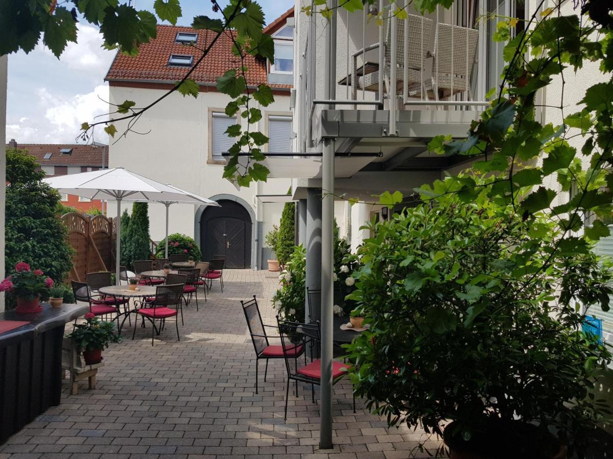 Hotel-Restaurant Pfaelzer Hof Edenkoben Dış mekan fotoğraf