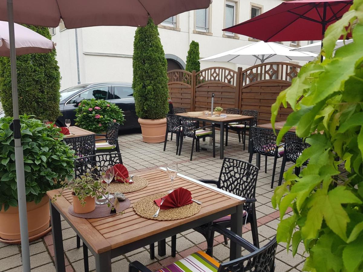Hotel-Restaurant Pfaelzer Hof Edenkoben Dış mekan fotoğraf