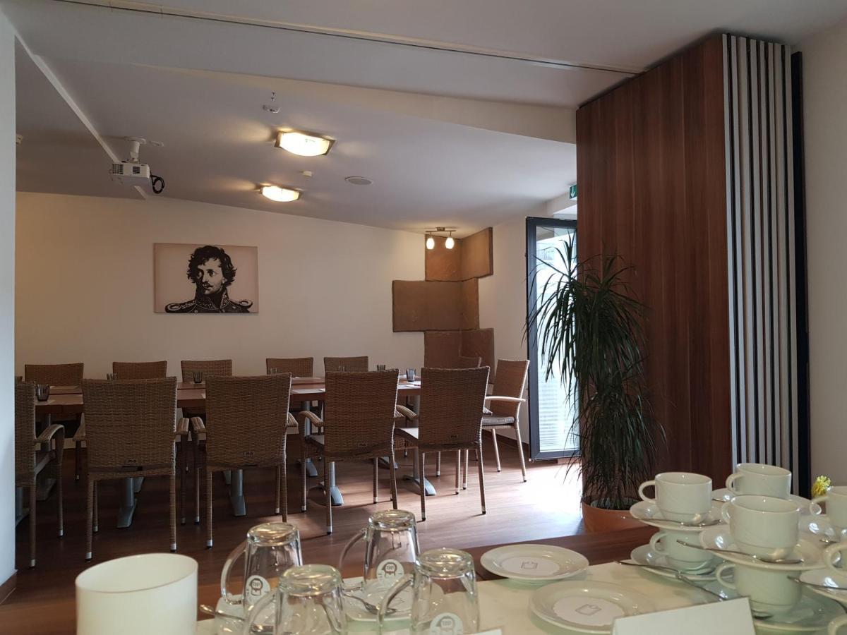 Hotel-Restaurant Pfaelzer Hof Edenkoben Dış mekan fotoğraf