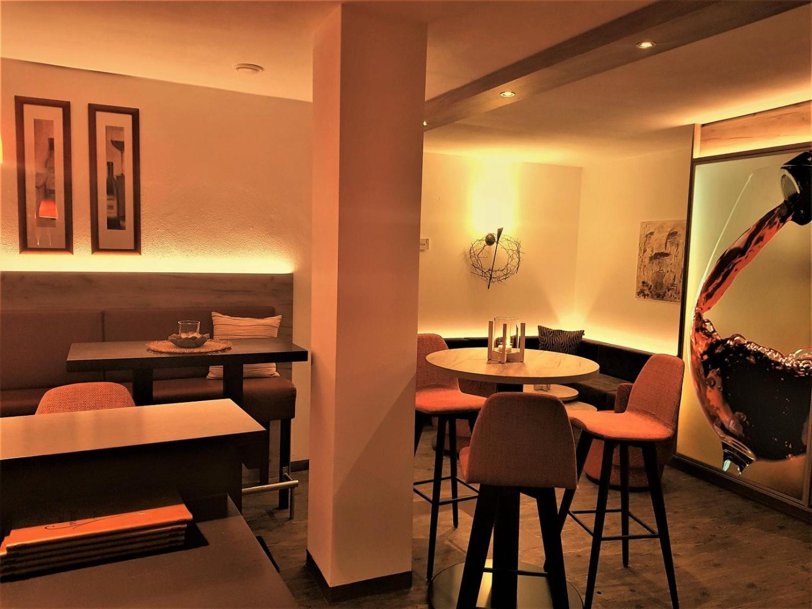 Hotel-Restaurant Pfaelzer Hof Edenkoben Dış mekan fotoğraf