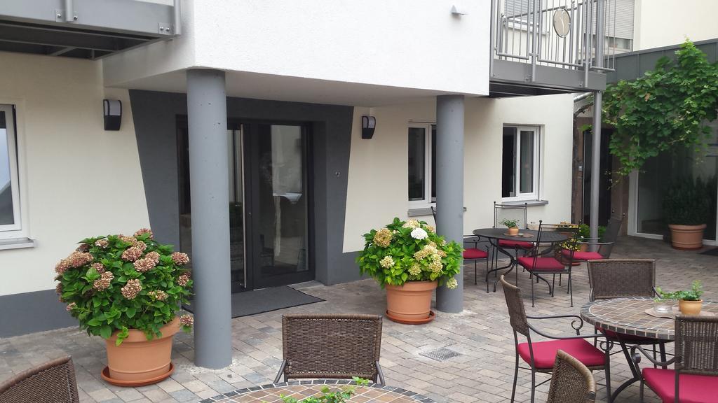 Hotel-Restaurant Pfaelzer Hof Edenkoben Dış mekan fotoğraf