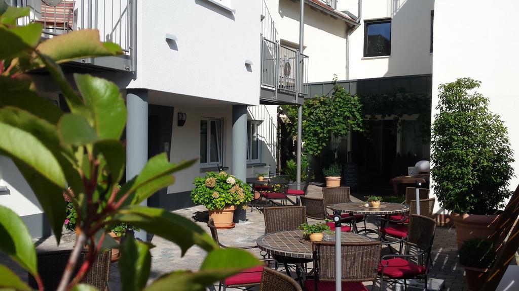 Hotel-Restaurant Pfaelzer Hof Edenkoben Dış mekan fotoğraf