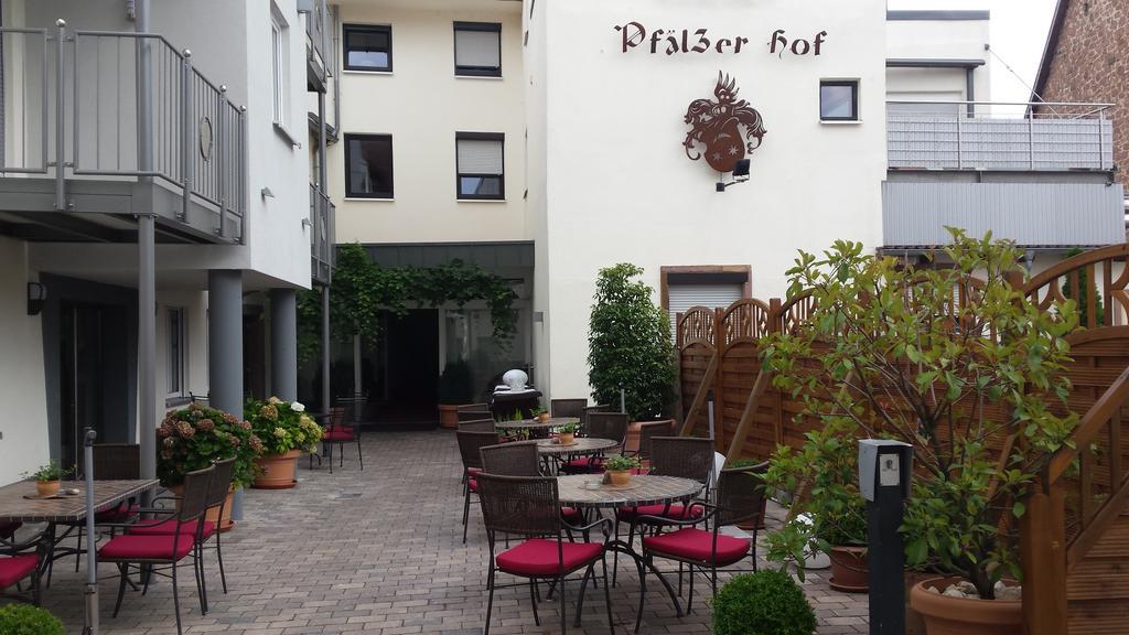 Hotel-Restaurant Pfaelzer Hof Edenkoben Dış mekan fotoğraf