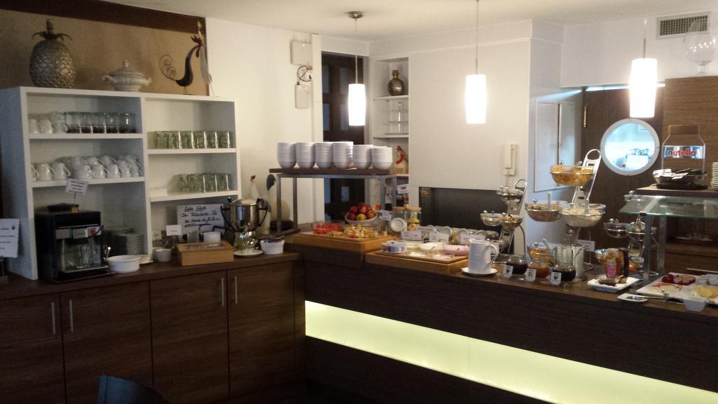 Hotel-Restaurant Pfaelzer Hof Edenkoben Dış mekan fotoğraf